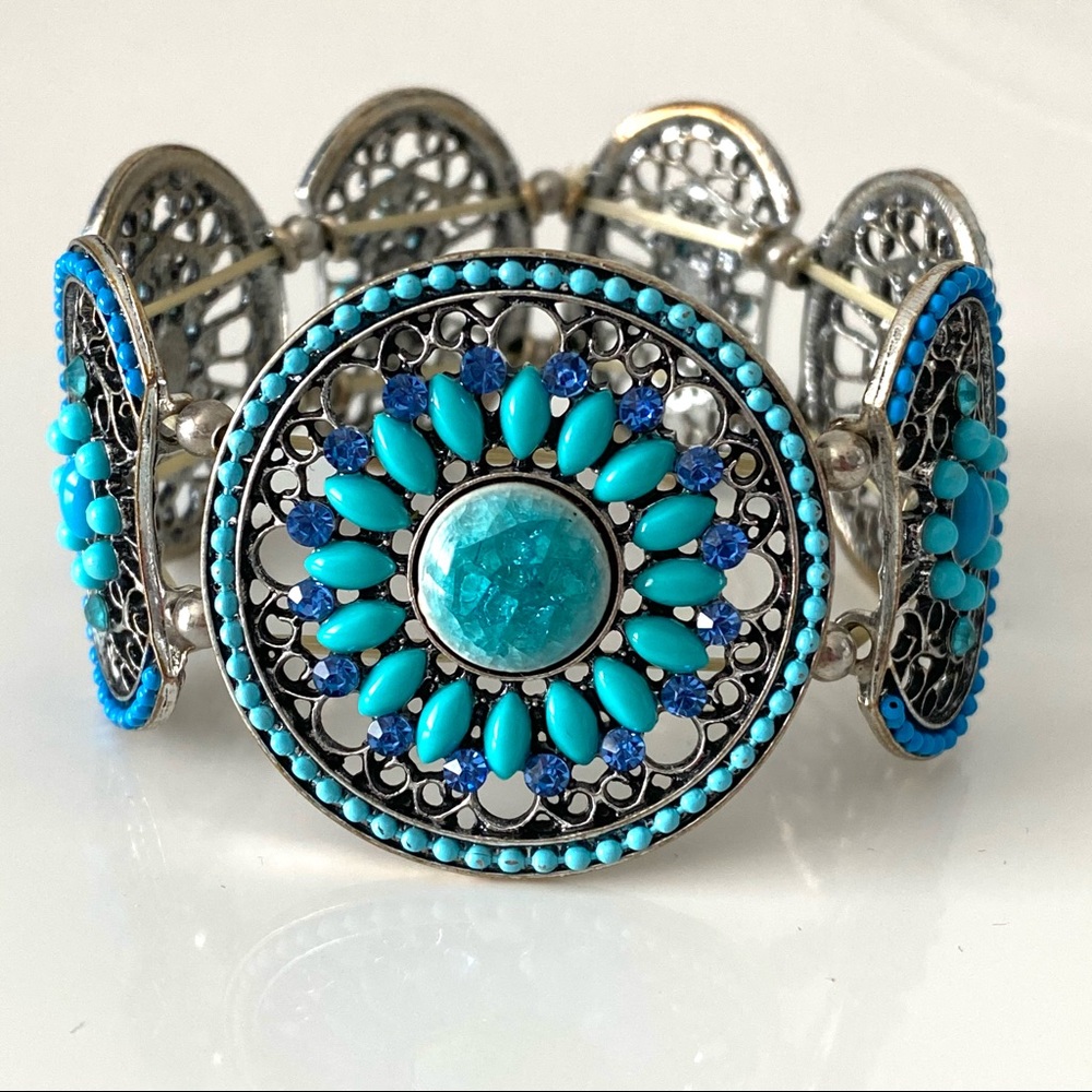 Turquoise and crystals blue violet bracelet